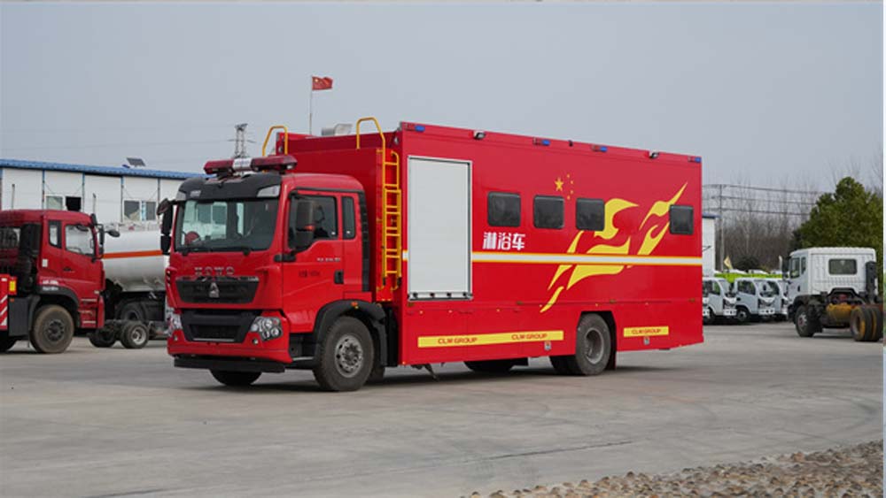 6人重汽國(guó)六淋浴車(chē)