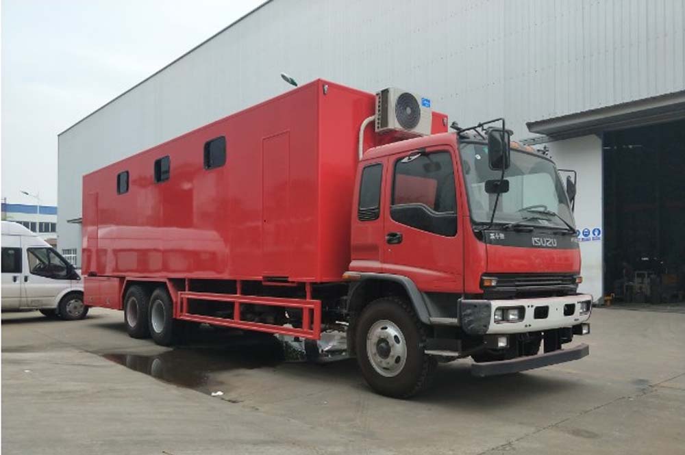 五十鈴后雙橋淋浴車(chē)