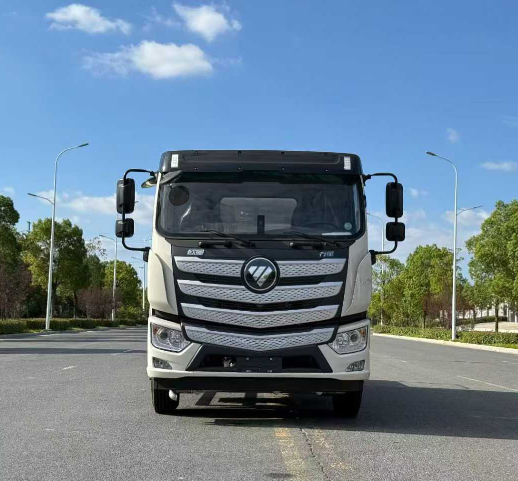 新型優質歐曼10m3綠化灑水車抑塵噴霧車城市道路抑塵消毒車圖片2